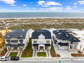 Exterior - Moonstone: Stunning  9BR Home- Beachfront, Priv. Pool, Pet Friendly, Sleeps 26! (Mexico Beach)