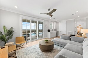 TV - Moonstone: Stunning  9BR Home- Beachfront, Priv. Pool, Pet Friendly, Sleeps 26! (Mexico Beach)