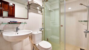 Standard Triple Room | Bathroom | Shower, hydromassage showerhead, designer toiletries, hair dryer - S79 Residences Charisse (Ho Chi Minh City)