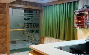 Unclassified image, 5 of 18, button - Hotel Sunrise Inn (Ahmedabad)