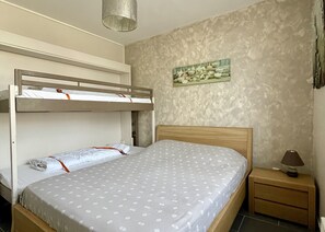 1 bedroom, WiFi - Cozy cocoon of love with terrace and garden (La Rochelle)