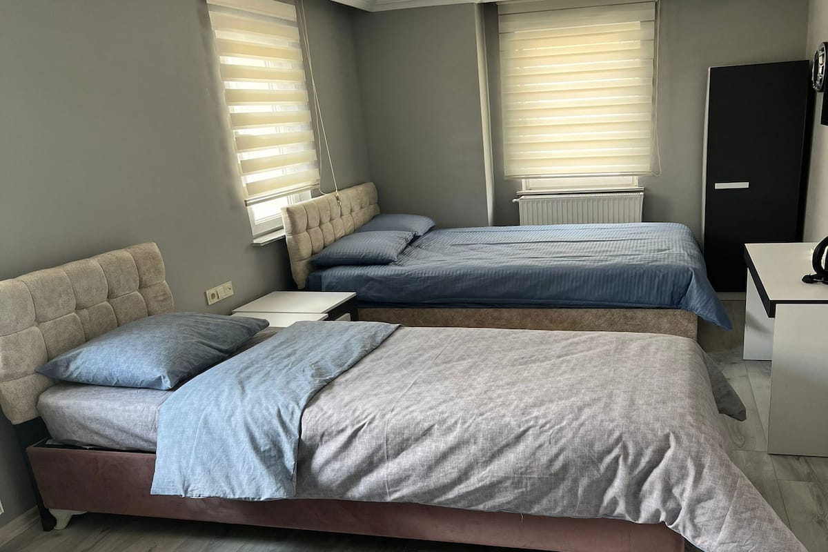 Basic-Doppelzimmer, 1 Doppelbett, Raucher, Stadtblick