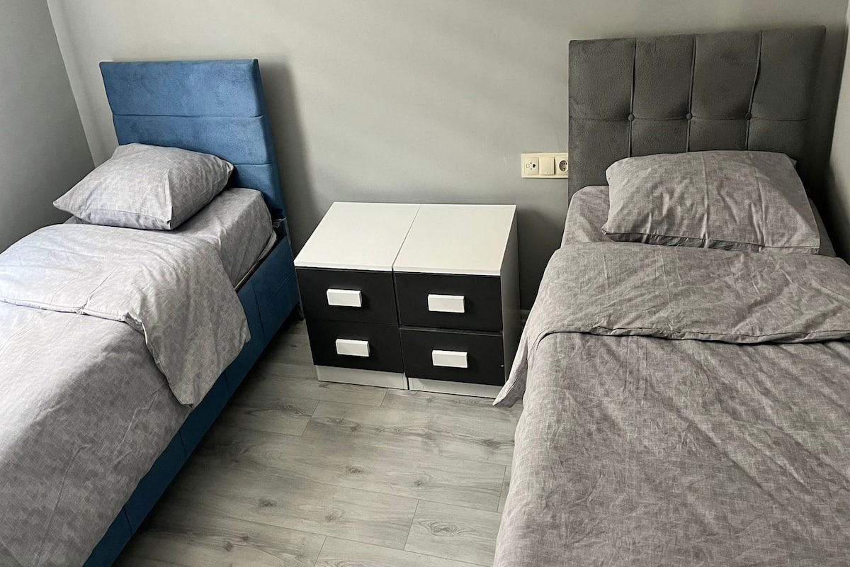Basic-Doppel- oder -Zweibettzimmer