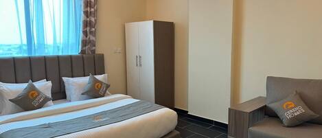 Yksilöllisesti sisustettu, yksilöllisesti kalustettu, ilmainen Wi-Fi