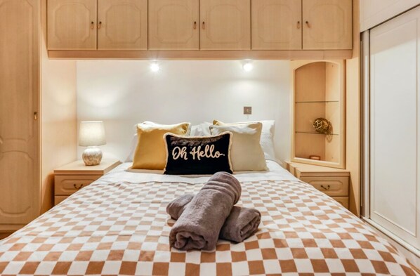 1 soverom, strykejern/-brett, reiseseng for barn og wi-fi (inkludert)