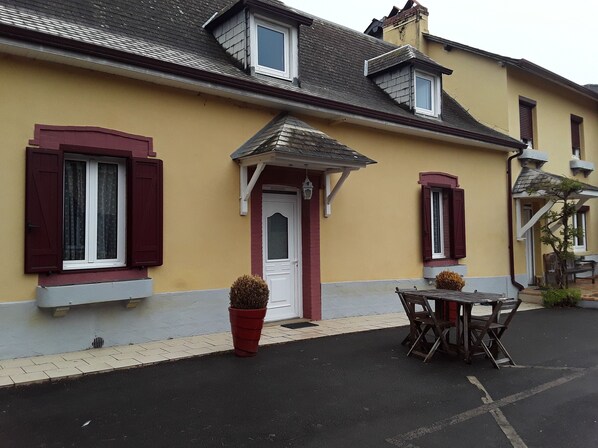 Exterior - Appartement Indépendant à la Ferme, Proche des Montagnes (Mascaras)