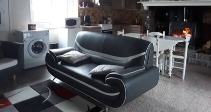 Appartement Indépendant à la Ferme, Proche des Montagnes