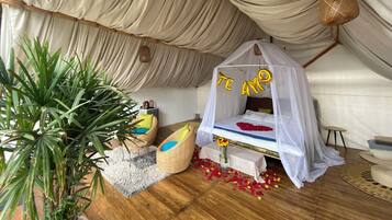 Premium bedding, free WiFi, bed sheets