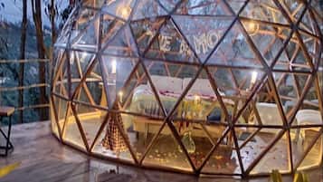 Ropa de cama de alta calidad, wifi gratis y ropa de cama