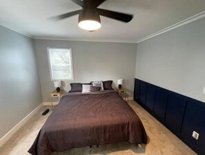 2 dormitorios, tabla de planchar con plancha, wifi y ropa de cama