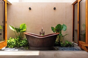 Decoración personalizada, muebles diferentes y wifi gratis 