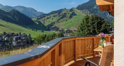 Spacious apartment at the slopes with balcony