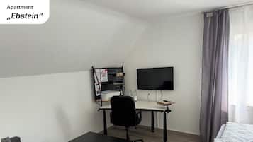 1 bedroom, desk, iron/ironing board, free WiFi