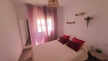 2 Schlafzimmer, Bügeleisen/Bügelbrett, Bettwäsche