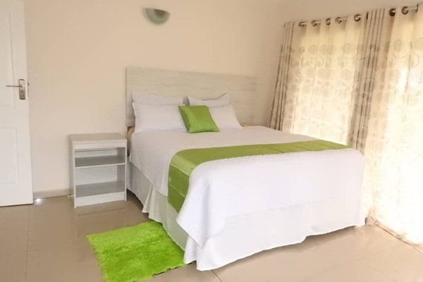 Desk, laptop workspace, WiFi (free), individually furnished