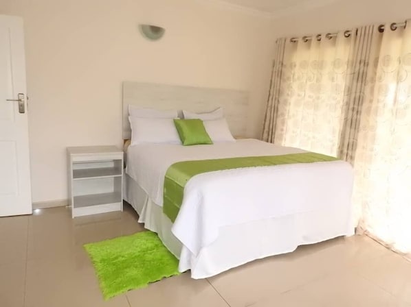 Individually furnished, desk, laptop workspace, free WiFi