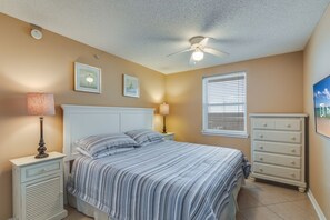 1 Schlafzimmer, Bügeleisen/Bügelbrett, Bettwäsche