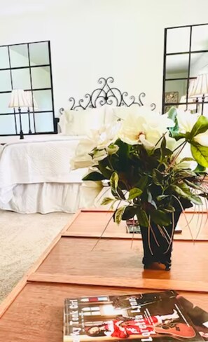 1 bedroom, iron/ironing board, travel cot, WiFi