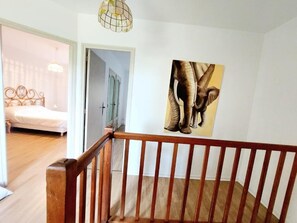 2 bedrooms, iron/ironing board, bed sheets - LE Mazet DU Chateau (PEYRIAC MINERVOIS)