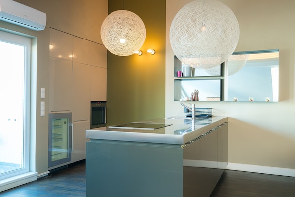 Fridge, microwave, oven, dishwasher