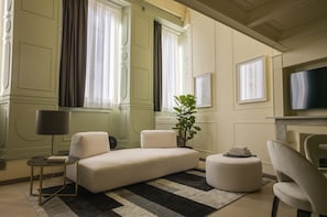 Smart TV, stereo - MBA Suite | May Boutique Apartment (Firenze)