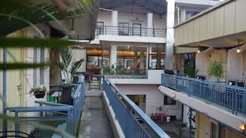 Bahagian luar