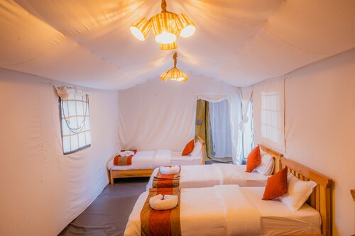 Kalash Parkaze and Tent Inn