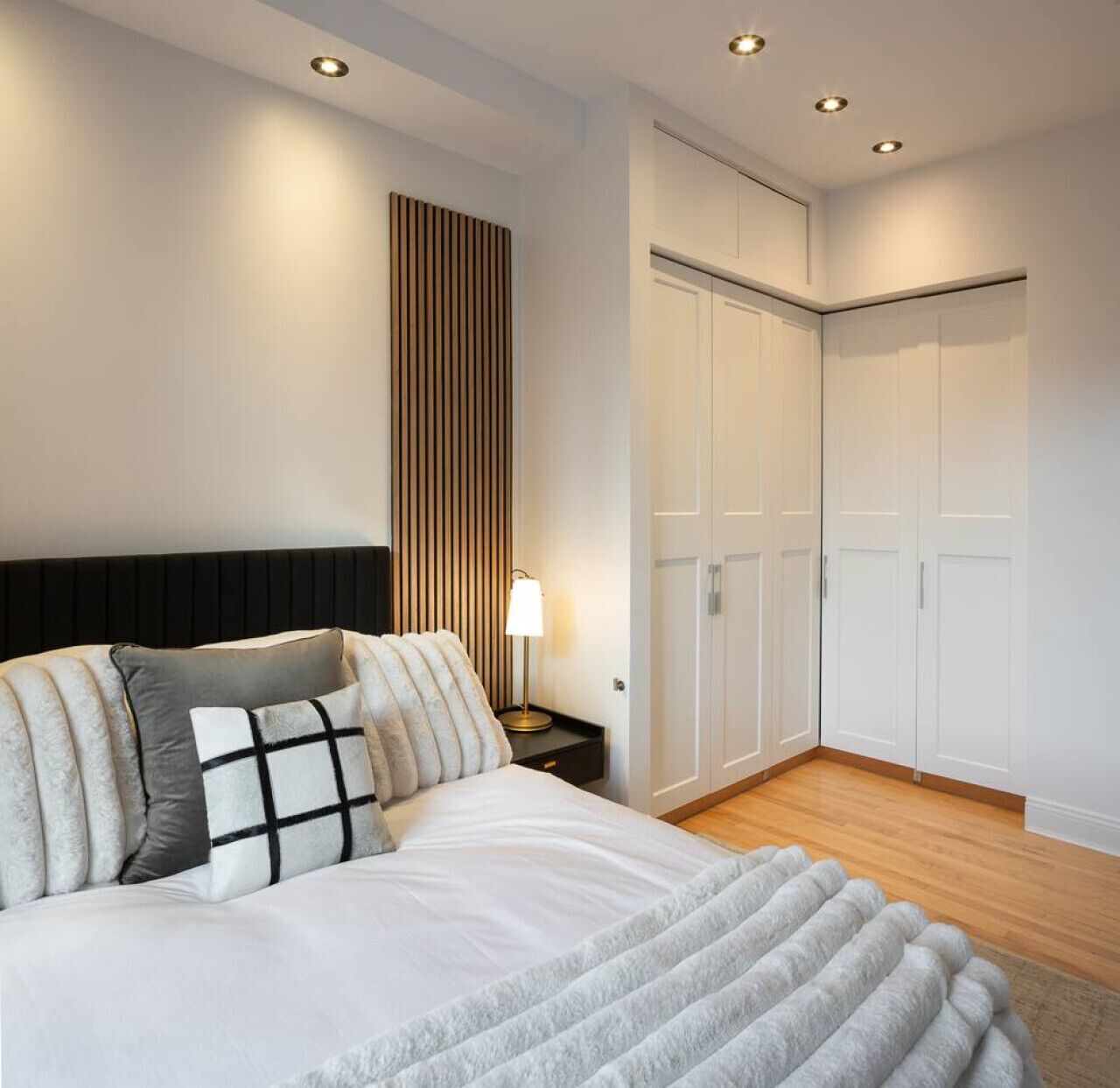 4 bedrooms, desk, free WiFi, bed sheets