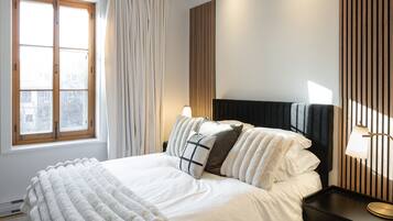 4 chambres, bureau, Wi-Fi gratuit, draps fournis