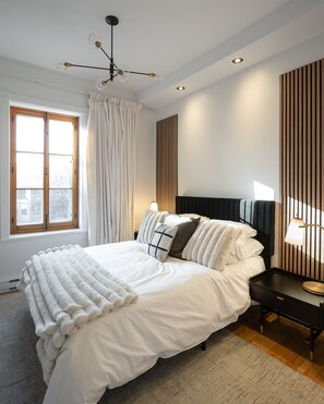 4 bedrooms, desk, free WiFi, bed sheets