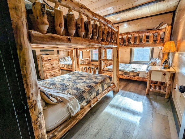 12 bedrooms, iron/ironing board, free WiFi, bed sheets