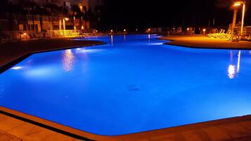 Piscina externa, piscina aquecida