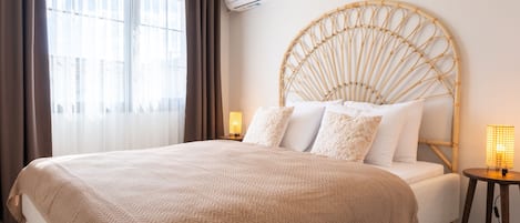 Design-Doppelzimmer | Hochwertige Bettwaren, individuell dekoriert, individuell eingerichtet