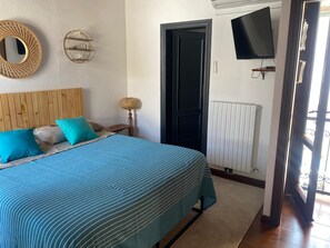 1 bedroom, free WiFi, bed sheets