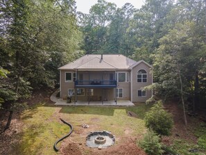 Exterior - Escape to Nature's Serenity: Cozy Lake Lanier House with Remote Office (Dawsonville)