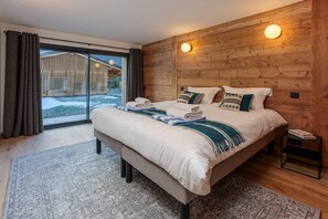 5 habitaciones, tabla de planchar con plancha y wifi gratis 