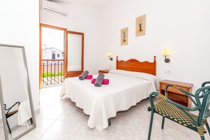 4 soverom, strykejern/-brett, wi-fi (inkludert) og sengetøy