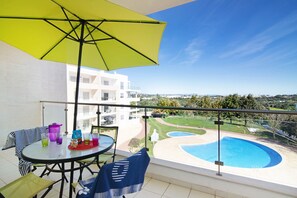 Pool - Apartment 'Loft 39' with Shared Pool, Shared Garden and Wi-Fi (Albufeira)