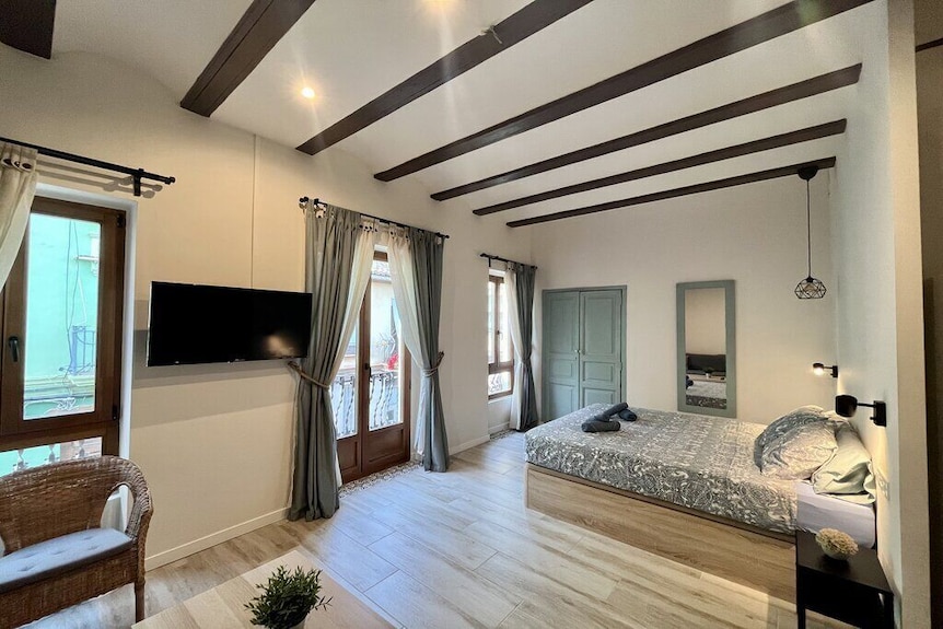 Beautiful Valencian House | Nice Balcony | Ruzafa - Valencia