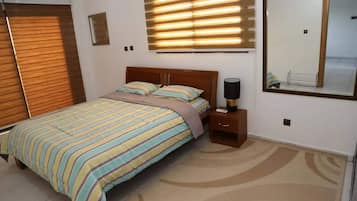 1 chambre, bureau, fer et planche Ă repasser, Wi-Fi