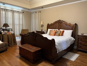 4 sovrum, strykjärn/strykbräda, gratis wi-fi och sängkläder