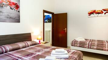 1 habitación y ropa de cama