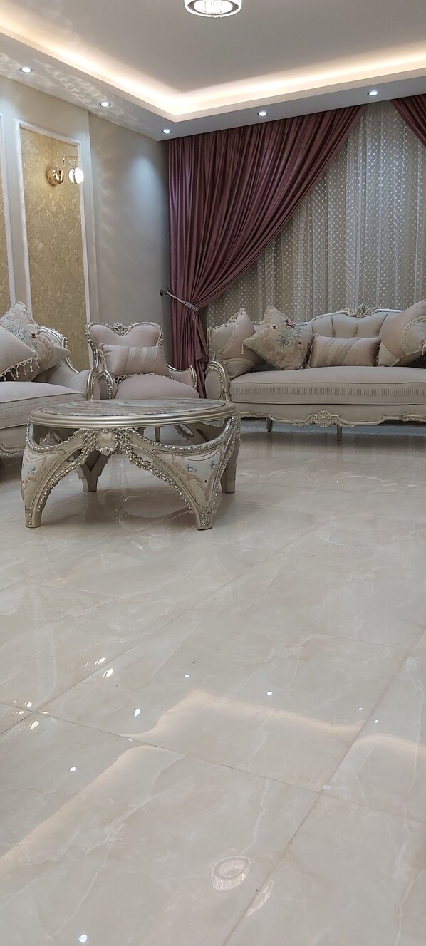 Interior - Nile view Apartment , quiet tower, Giza, Egypt, for special holidays. (Giza Governorate)