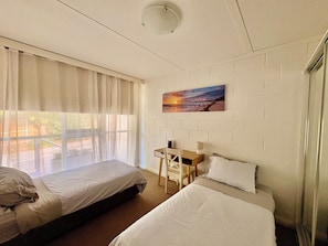 2 bedrooms, desk, iron/ironing board, free WiFi