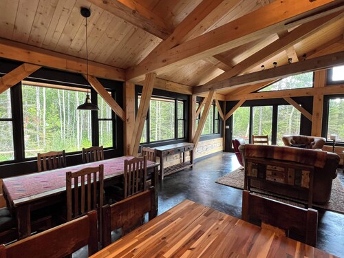 Dragonfly - Unique, tranquil retreat in Grand Marais, MN