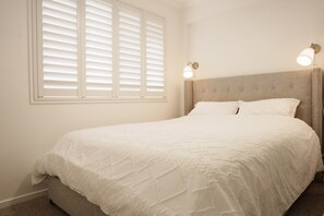 3 Schlafzimmer, Schreibtisch, Bügeleisen/Bügelbrett, kostenloses WLAN