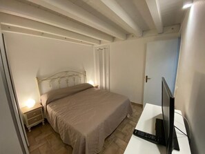 2 bedrooms, free WiFi