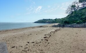 Una playa cerca