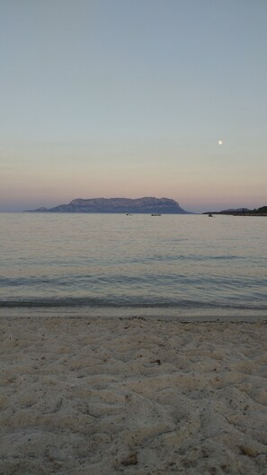Beach - Apartment in a villa surrounded by Gallura countryside, close to the sea (Olbia)