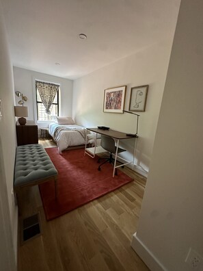 2 bedrooms, WiFi, bed sheets
